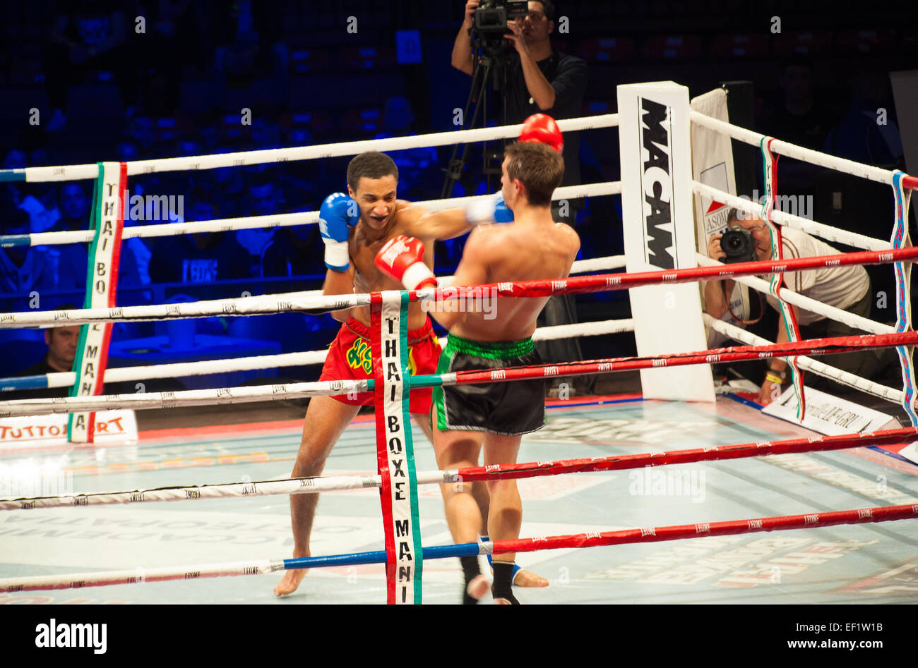 Torino, Italie. 24 janvier, 2015. Thai Box Mania - pré -Match Carte Prestige Bruno Belforge France vs Sam El Bahjaoui. Credit : Realy Easy Star/Alamy Live News Banque D'Images