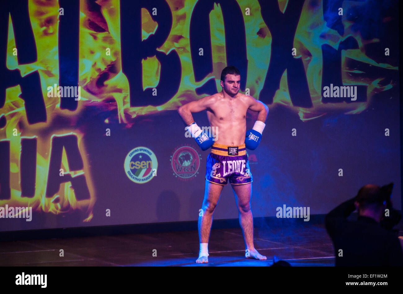 Torino, Italie. 24 janvier, 2015. Thai Box Mania -Prestige Carte pré - Farroku Alkid VS Albanie Ismail Zahir Maroc. Credit : Realy Easy Star/Alamy Live News Banque D'Images