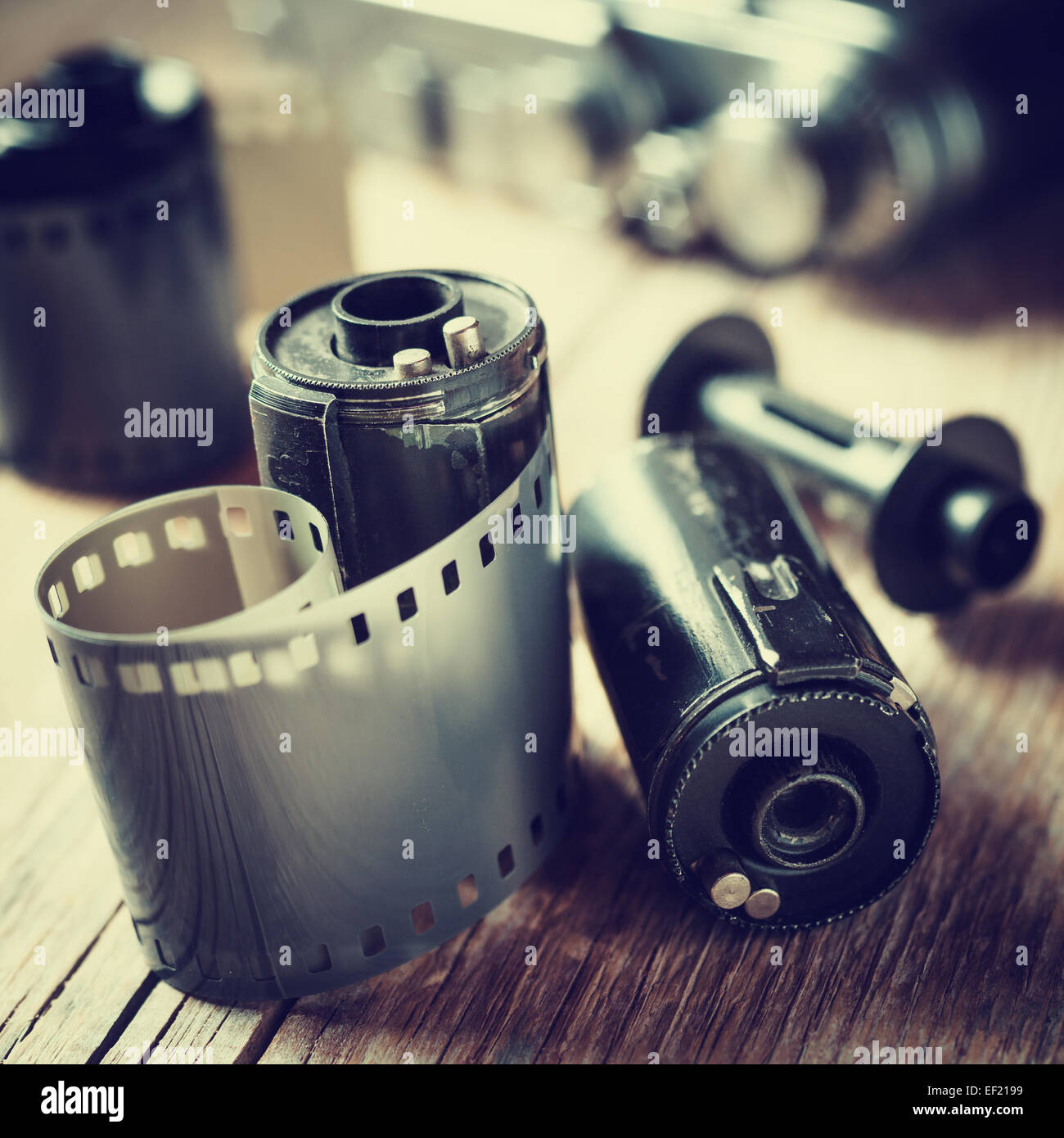 Vieille photo, les rouleaux de film, cassette et rétro appareil photo. Vintage stylisée. Banque D'Images