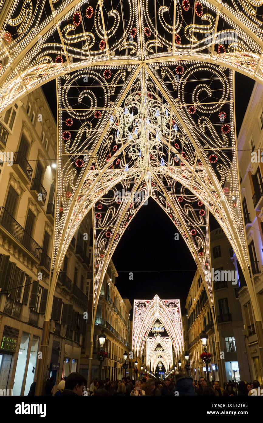 Les lumières de Noël décoration, la ville de Malaga, Andalousie, espagne. Banque D'Images