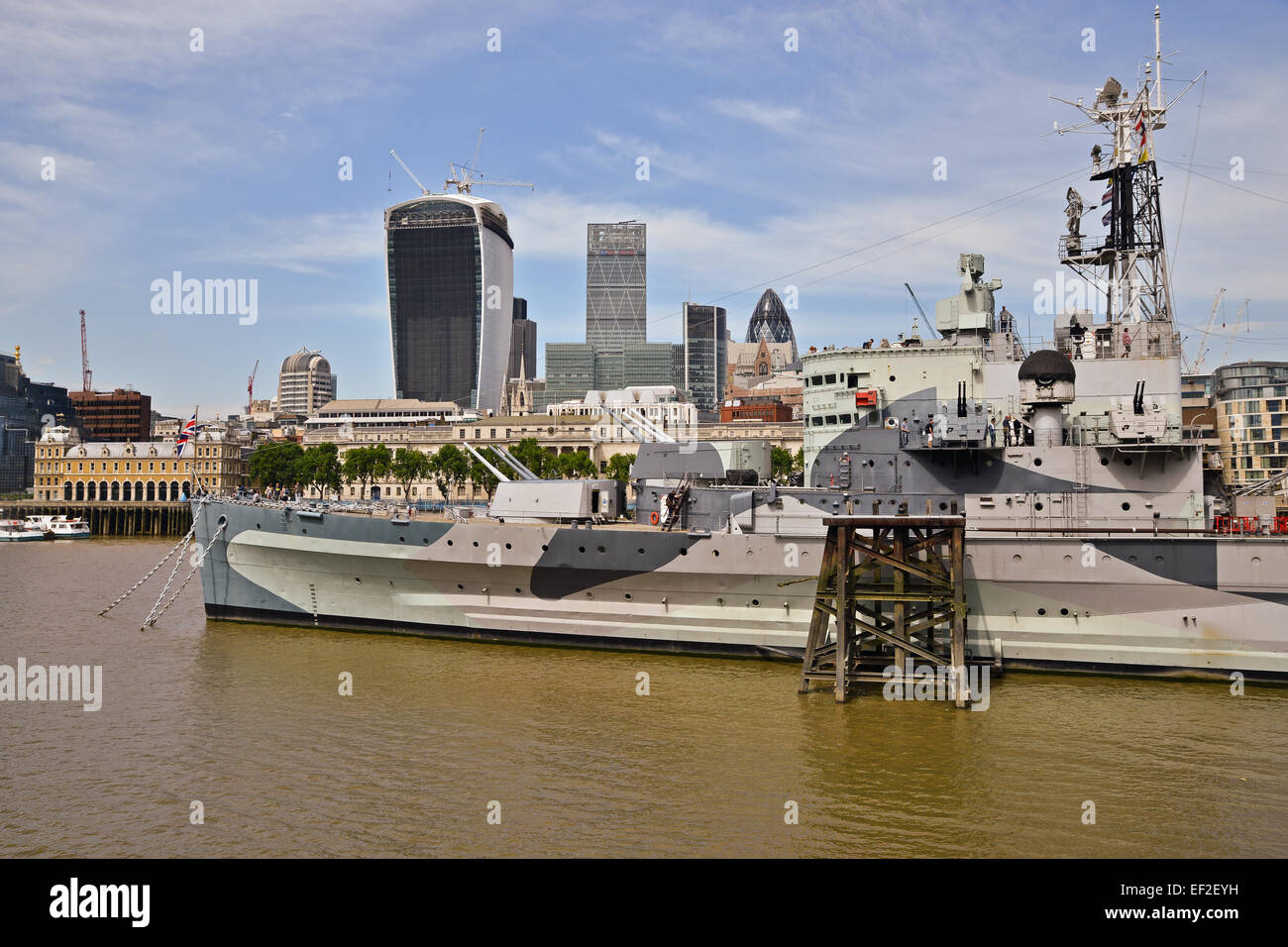 Le HMS Belfast sur la Tamise, Londres UK Banque D'Images