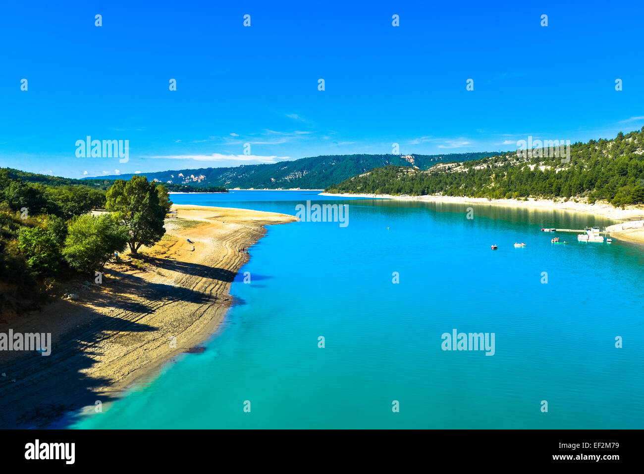Vue sur le lac de st croix dans la provence france Banque D'Images