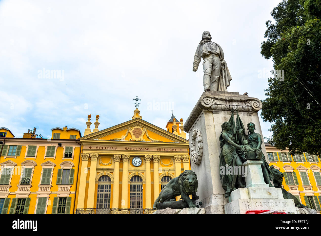 Place avec statue de Garibaldi à Nice, France Banque D'Images