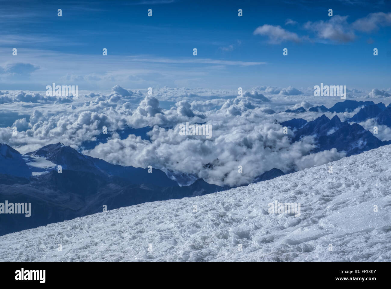 Magnifique vue depuis près du haut de la montagne Huayna Potosi en Bolivie Banque D'Images