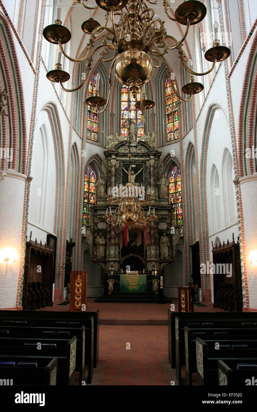 La nef de l'église Saint Petri à Buxtehude. Il est situé dans la vieille ville de Buxtehude et est à plus de 700 ans. Photo : Klaus Nowottnick Date : le 25 octobre 2013 Banque D'Images