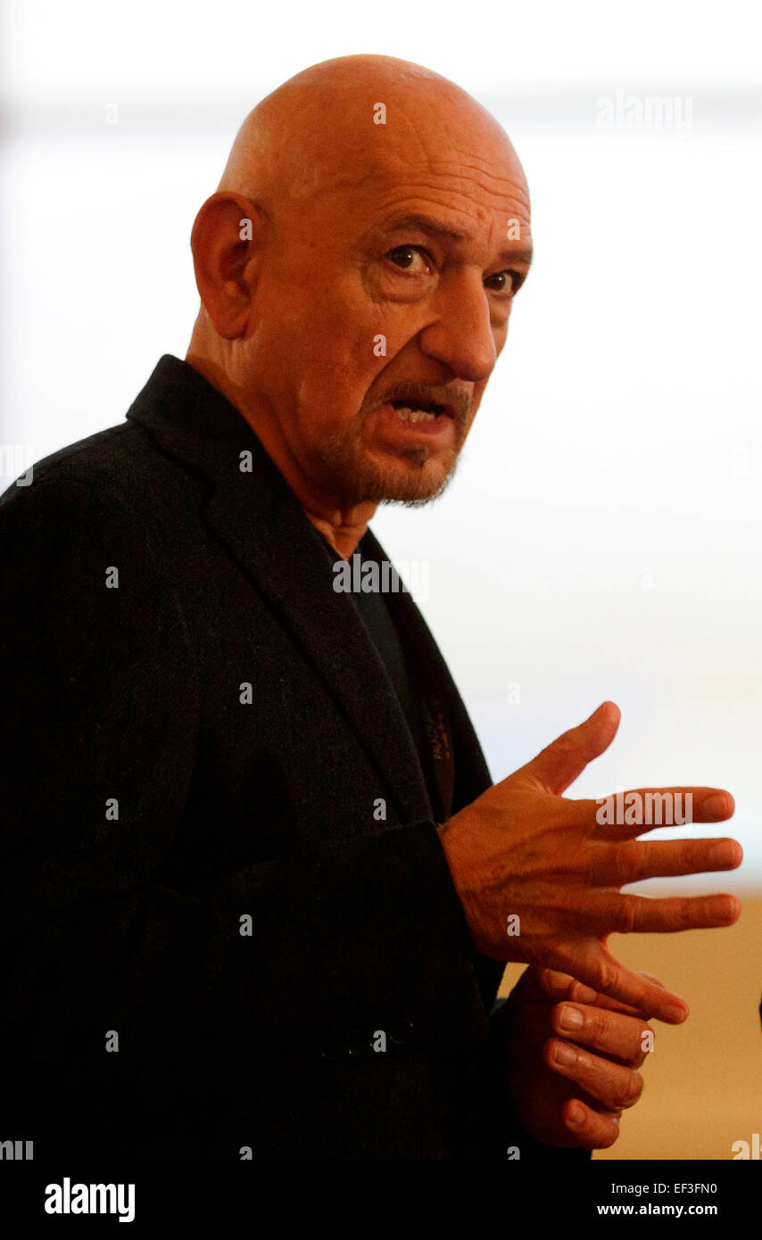 Prague, République tchèque. 26 janvier, 2015. L'acteur britannique Ben Kingsley parle durant le forum international Let my people live ! Sur la croissance de l'antisémitisme et l'extrémisme au château de Prague à Prague, République tchèque, le 26 janvier 2015. © Michal Kamaryt/CTK Photo/Alamy Live News Banque D'Images