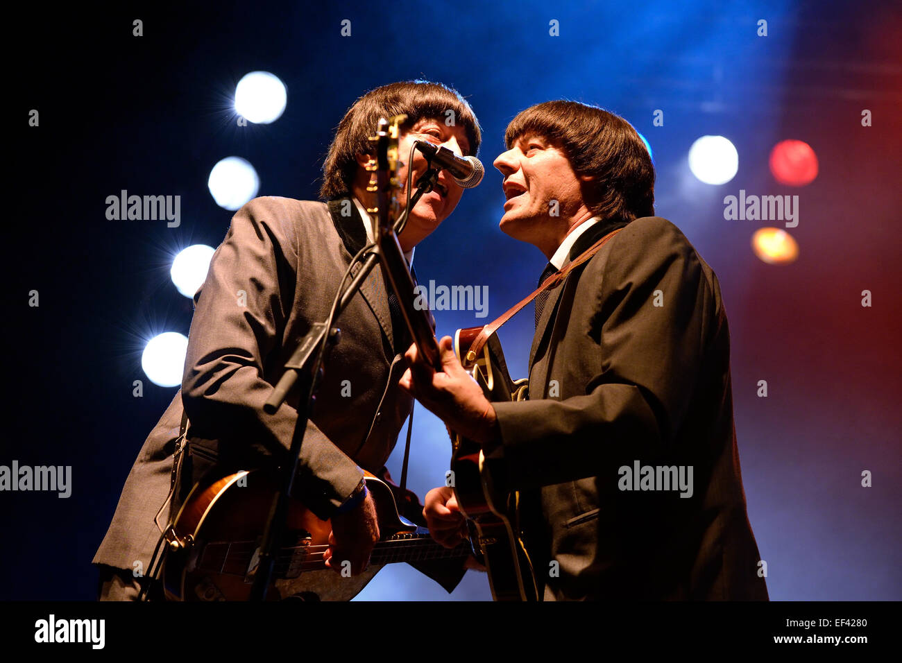 Barcelone - Mai 24 : bande d'Abbey Road (hommage aux Beatles) effectue dans Golden Revival Festival. Banque D'Images