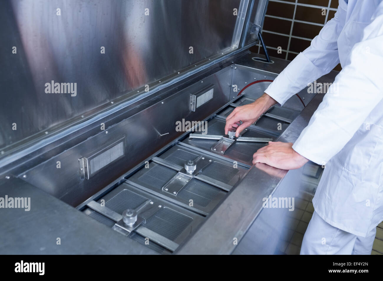 Gros plan d'une machine travaillant à brewer ciblée Banque D'Images