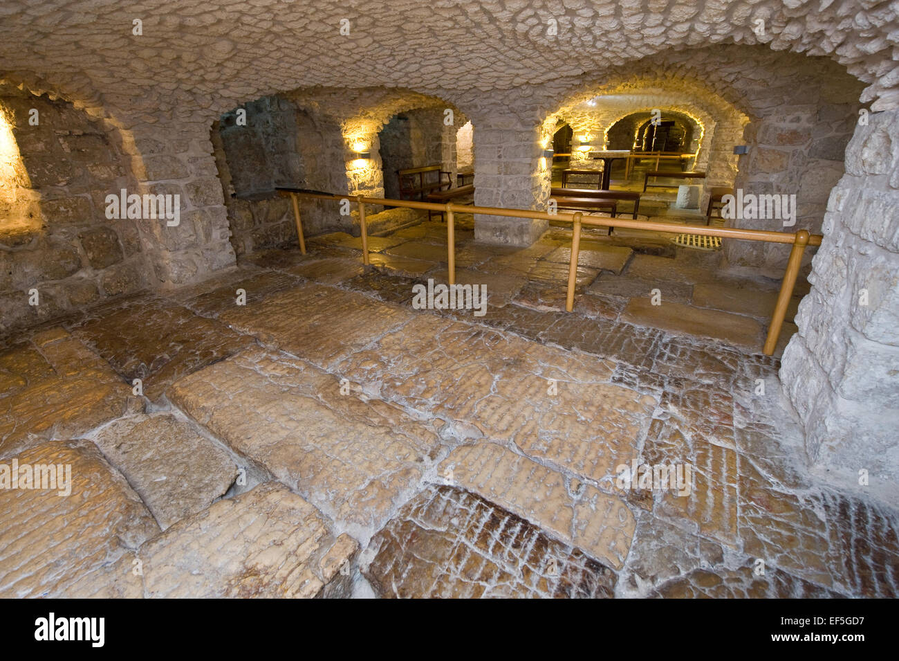 Le lithostrotos la chaussée de la Via Dolorosa dans la vieille ville de Jérusalem est accusé d'être l'endroit où Jésus est condamné Banque D'Images