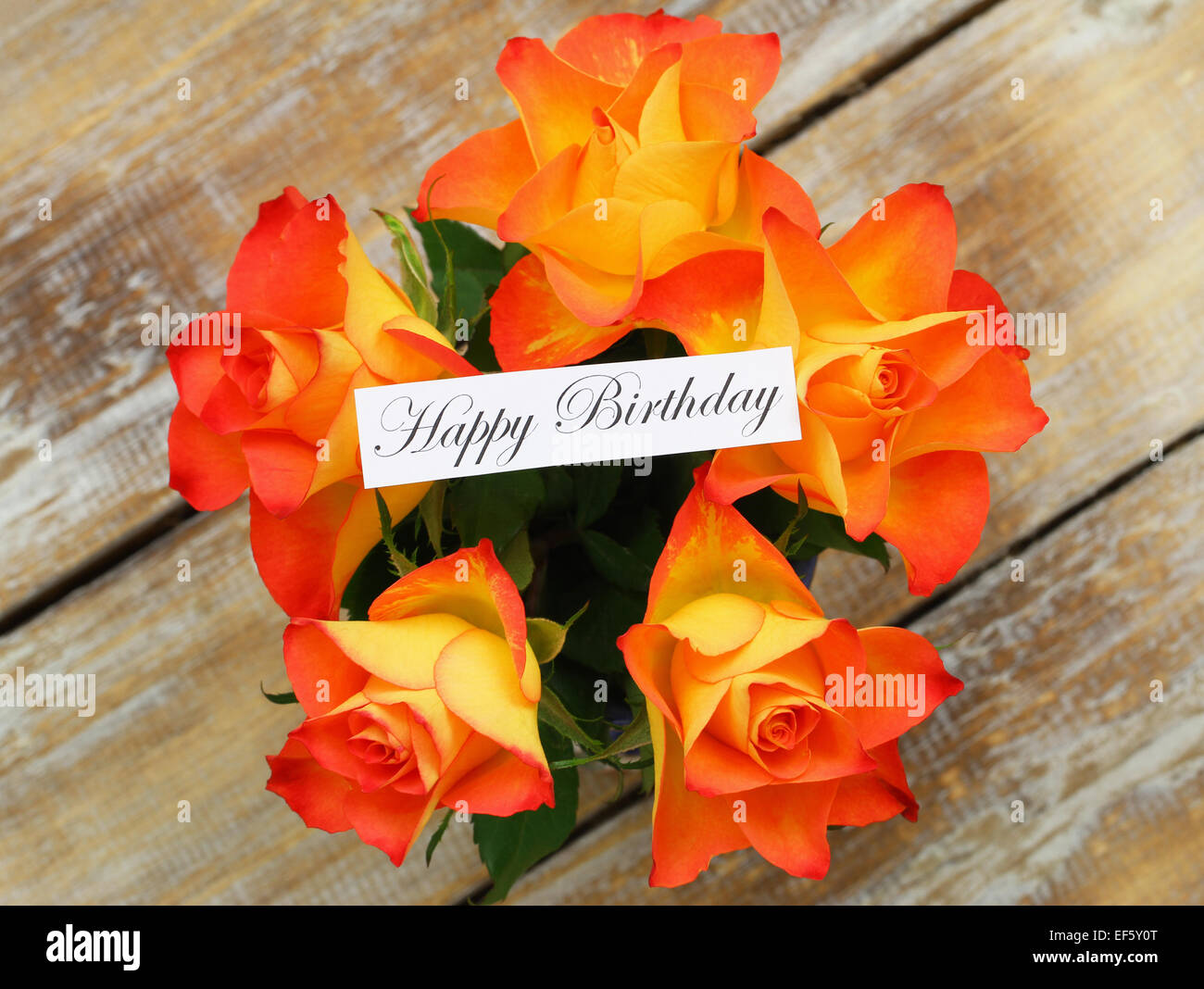 Joyeux Anniversaire Carte Avec Des Roses Oranges Photo Stock Alamy