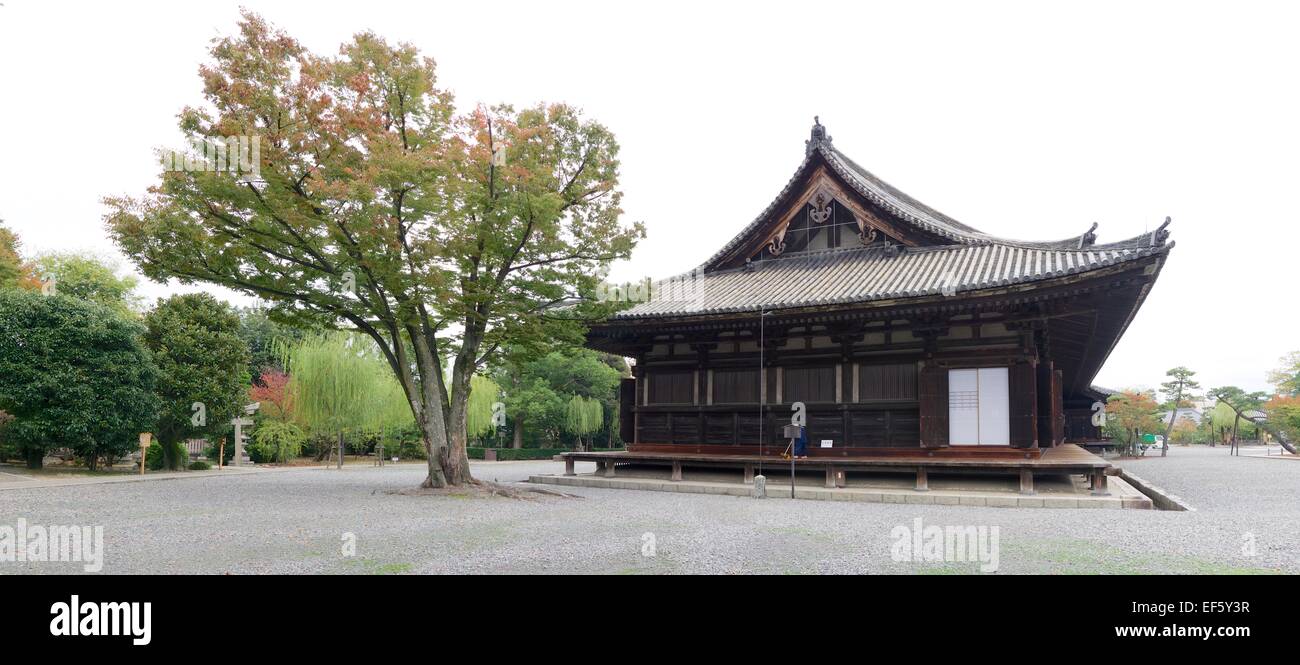 Salle à Sanjusangendo temple bouddhiste à Kyoto, Japon Banque D'Images
