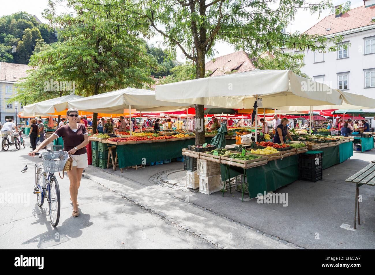 Marché du dimanche en plein air, Ljubljana, Slovénie Banque D'Images