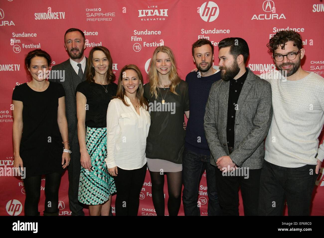 Park City, Utah, USA. 27 Jan, 2015. Alexandra Johnes, Ralph Ineson, Kate Dickie, Jodi Redmond, Anya, Taylor-Joy Lars Knudsen, Robert Eggers, Jay Van Hoy aux arrivées pour la sorcière première mondiale au Festival du Film de Sundance 2015, Eccles Center, Park City, UT 27 Janvier, 2015. Credit : James Atoa/Everett Collection/Alamy Live News Banque D'Images