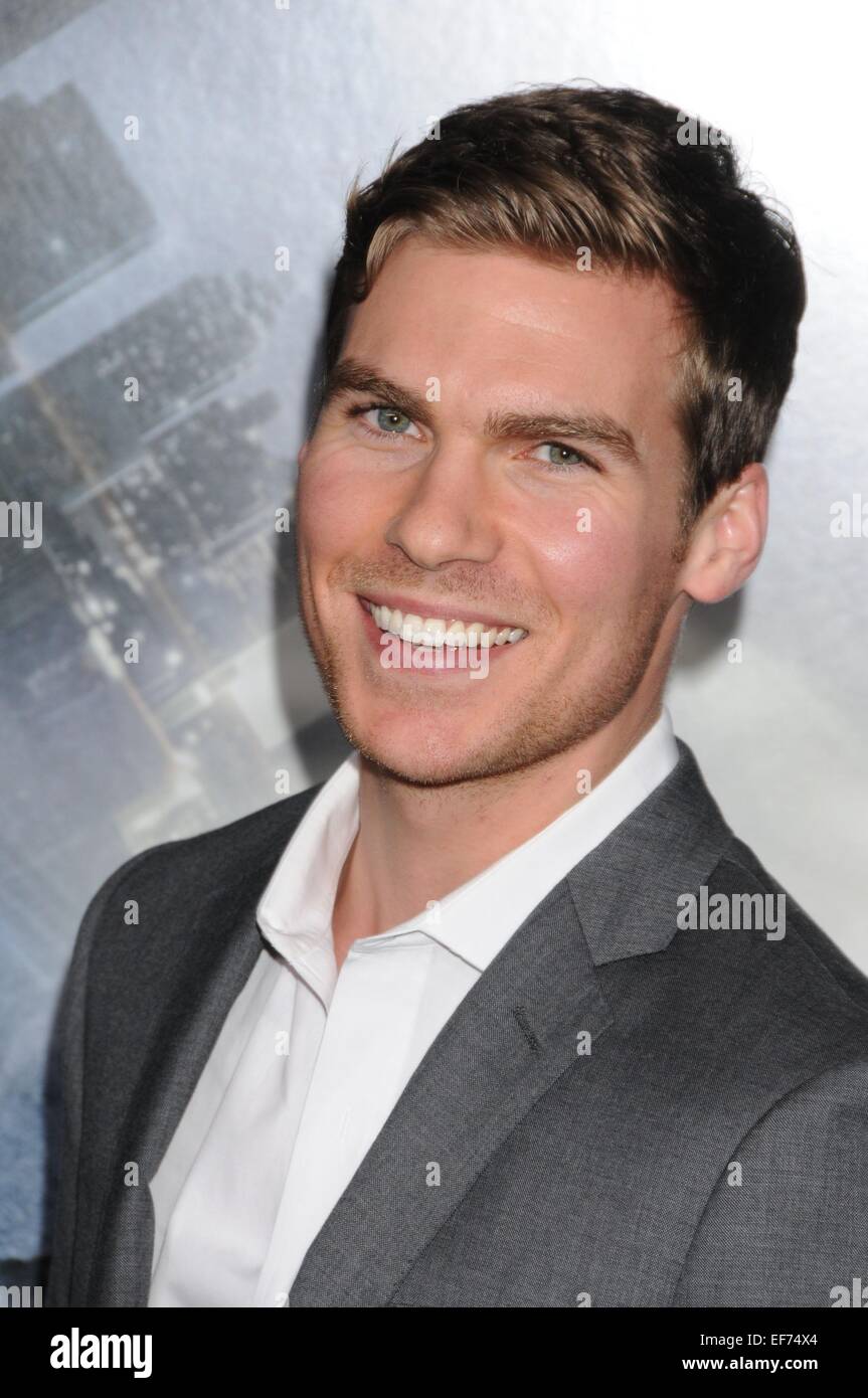 Los Angeles Californie Usa 27 Jan 15 Jan 27 15 Los Angeles Californie Usa L Acteur Pete Ploszek Au Projet Almanach Hollywood Premiere Tenue Au Theatre Chinois De Grauman Hollywood Credit Los Angeles Californie Usa 27 Jan 15 Jan 27 15 Los Angeles Californie Usa L Acteur Pete Ploszek Au Projet Almanach Hollywood Premiere Tenue Au Theatre Chinois De Grauman Hollywood Credit