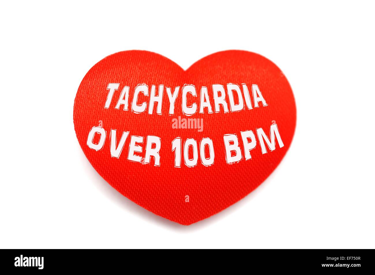 Plus de 100 BPM tachycardie sur une forme de coeur rouge Banque D'Images
