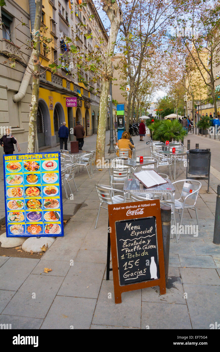 Terrasses de restaurants, quartier de Barceloneta, Barcelone, Espagne Banque D'Images