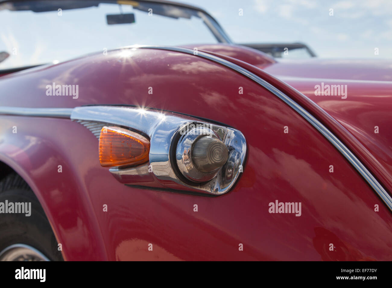 Arrière d'une voiture de sport vintage rouge Banque D'Images