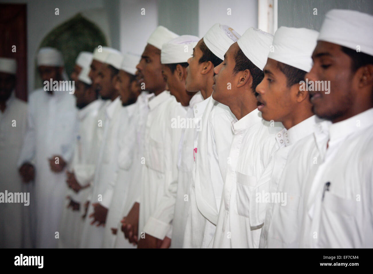 Les hommes de l'Association culturelle musulmane GALLE Banque D'Images