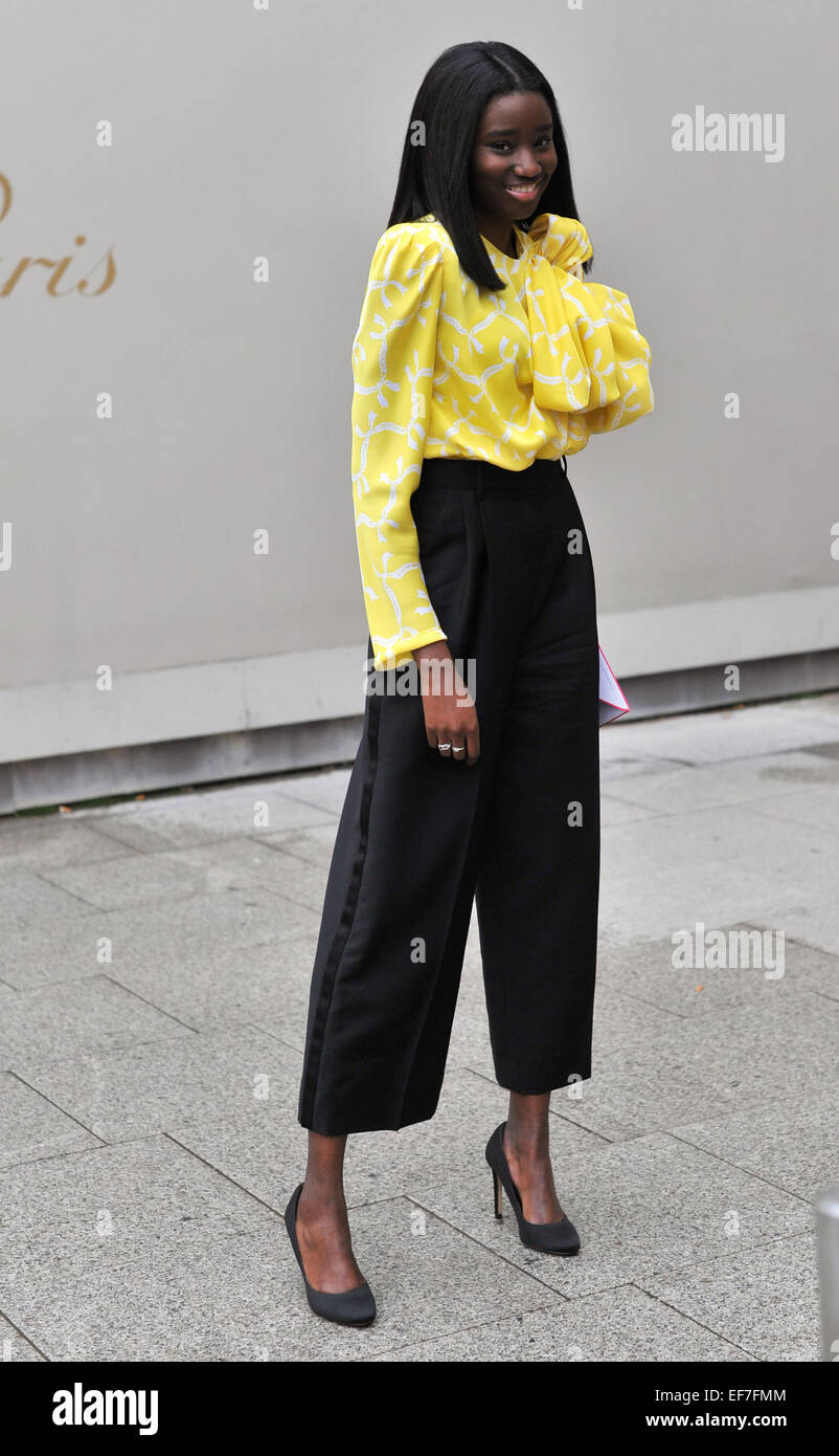 Kharidja arrivant au défilé de Schiaparelli pendant Paris Fashion Week Haute Couture à Paris - Jan 26, 2015 - Photo : Céline Gaille Manhattan/Piste/photo alliance Banque D'Images