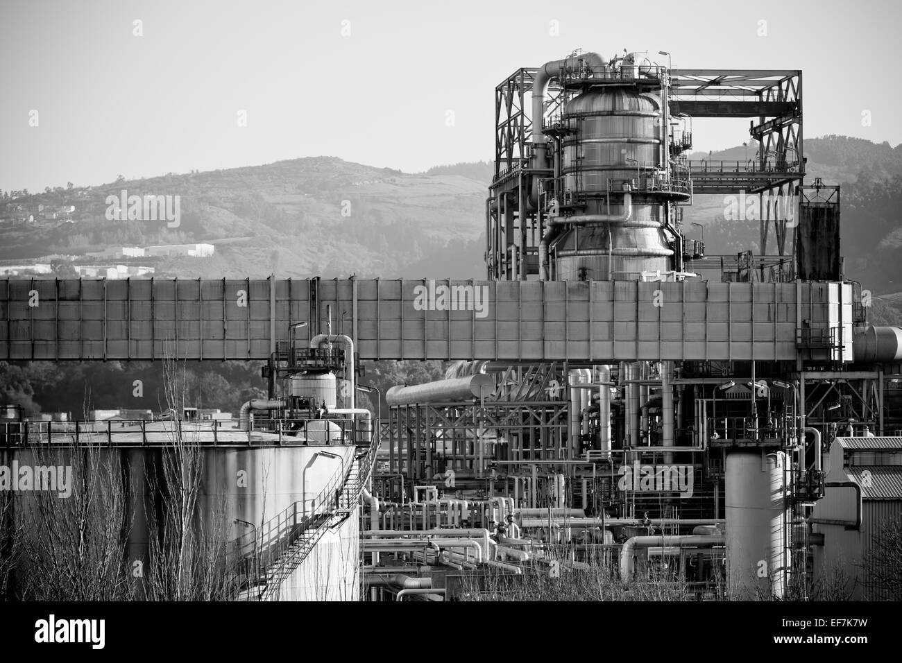 Voir l'usine d'une raffinerie de pétrole. Plan horizontal Banque D'Images