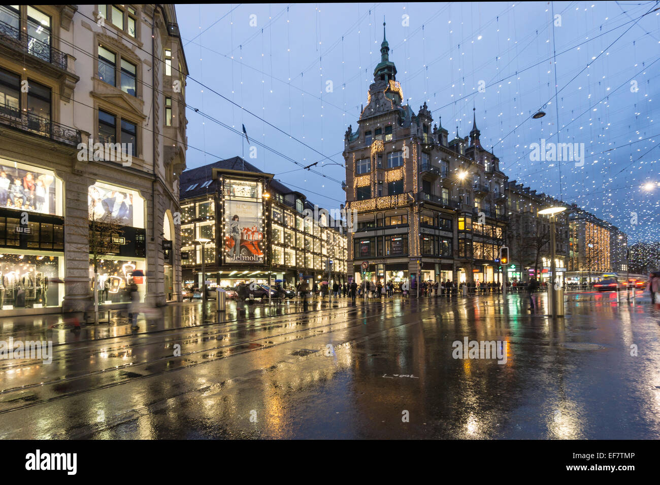 Centre-ville de Zurich, de la Bahnhofstrasse, Shopping, Jelmoli Entrepôt, hiver, Zurich, Suisse Banque D'Images