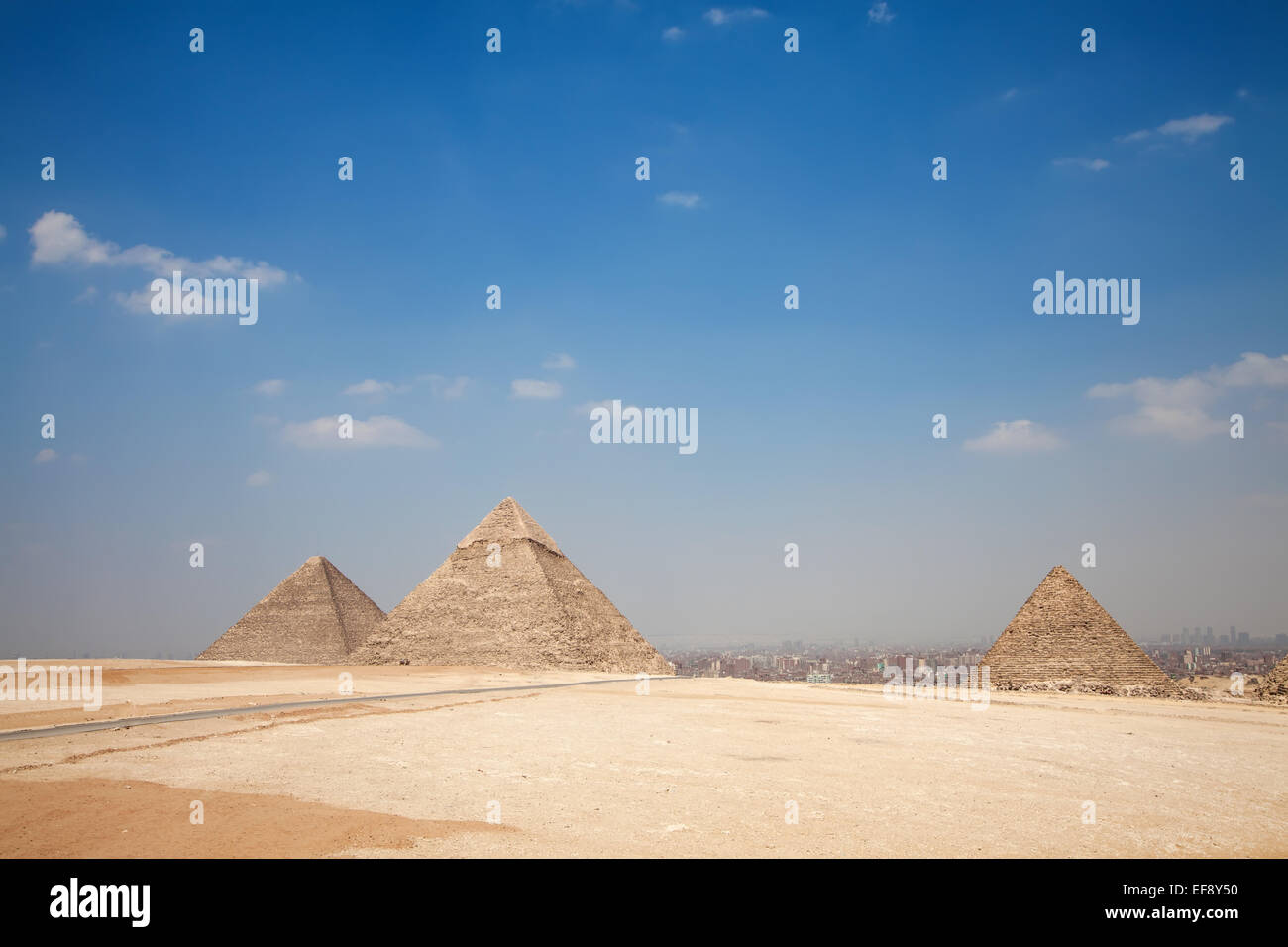 Les pyramides à Gizeh Le Plateau près de Le Caire, Egypte Banque D'Images