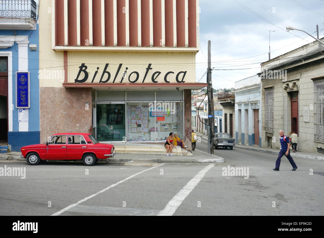 Ville pittoresque intersection dans Matanzas, Cuba Banque D'Images