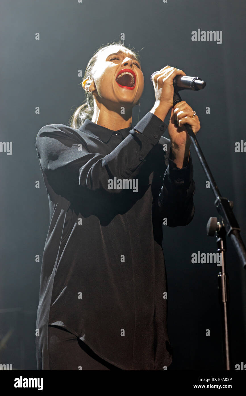 Londres, Royaume-Uni, 29 janvier 2015. Jessie Ware, o2 Academy Brixton. Crédit : Robert Stainforth/Alamy Live News Banque D'Images