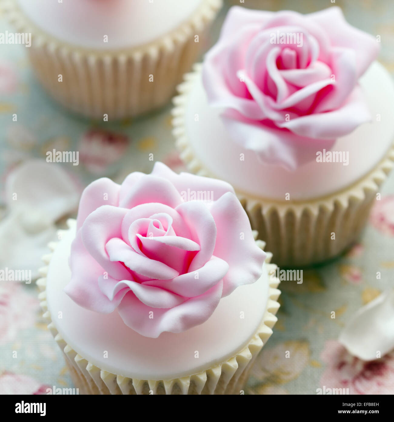 Cupcakes Rose pour un mariage Banque D'Images
