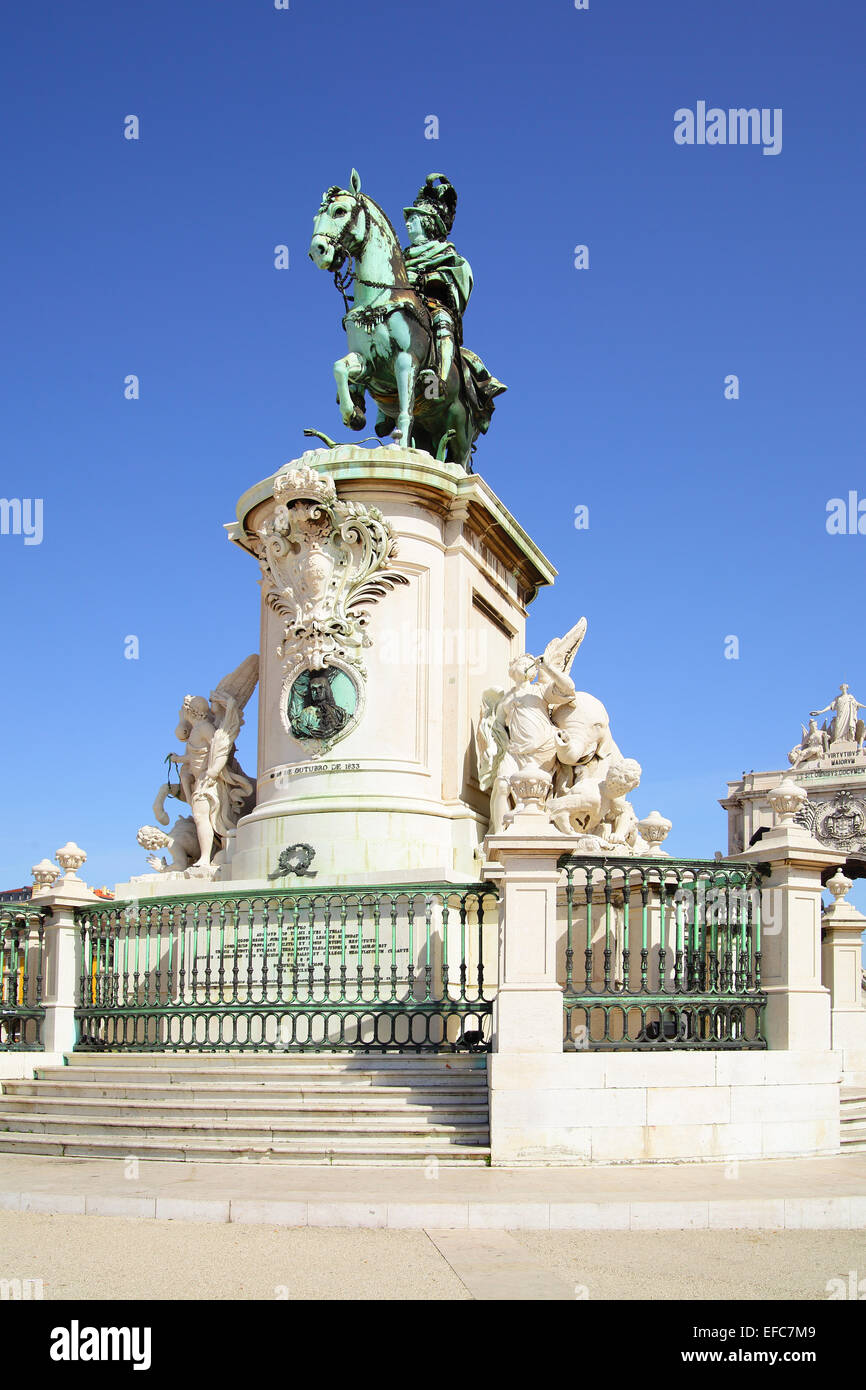Statue du Roi Jose sur la place du Commerce à Lisbonne. Portugal Banque D'Images