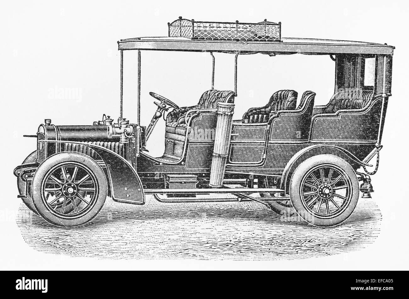 Vintage six sièges voiture avec 24 HP moteur quatre cylindres à partir du début du 20e siècle Banque D'Images