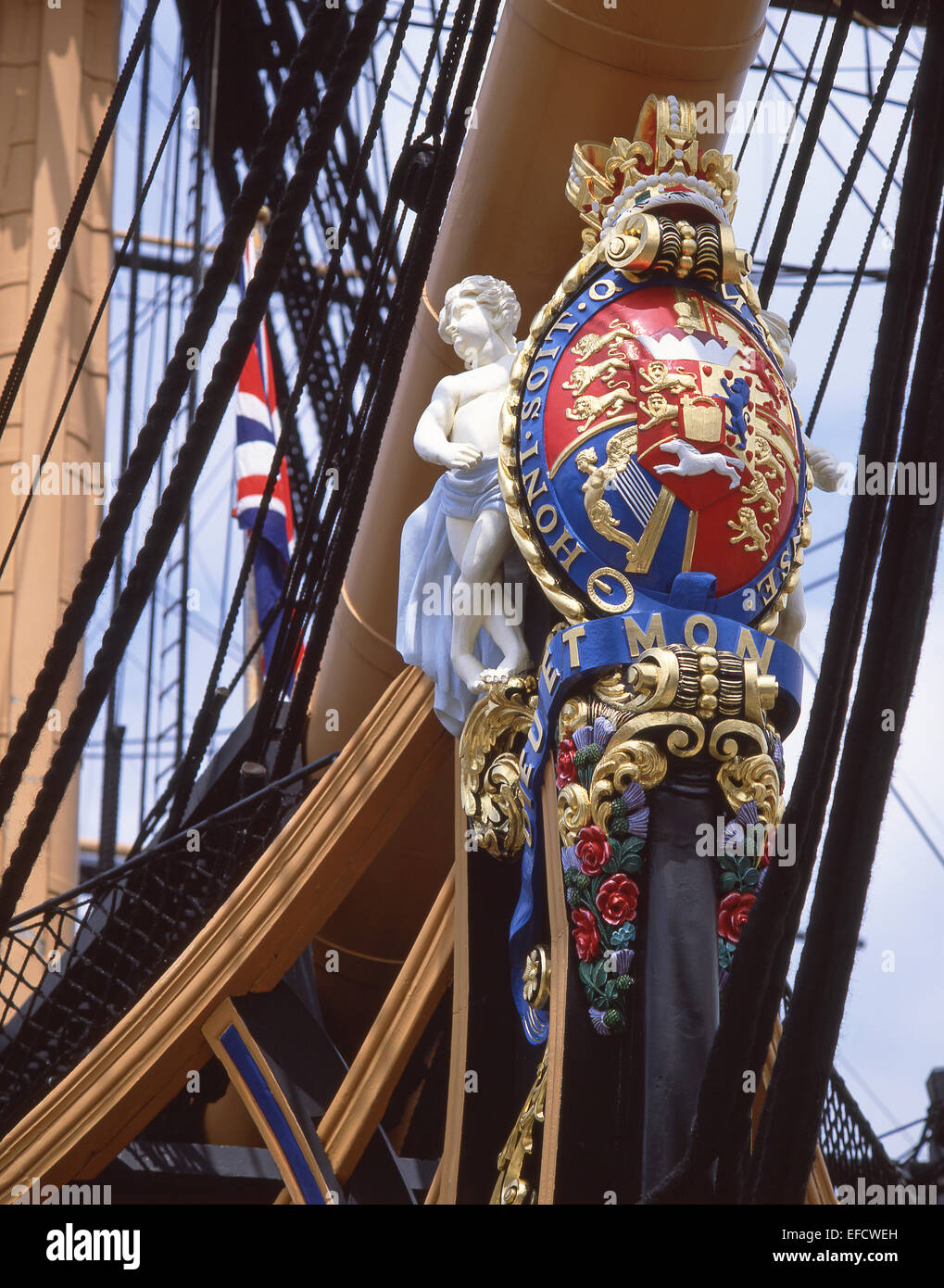 Proue de navire amiral de Nelson célèbre, le HMS Victory, Hotel, Portsmouth, Hampshire, Angleterre, Royaume-Uni Banque D'Images