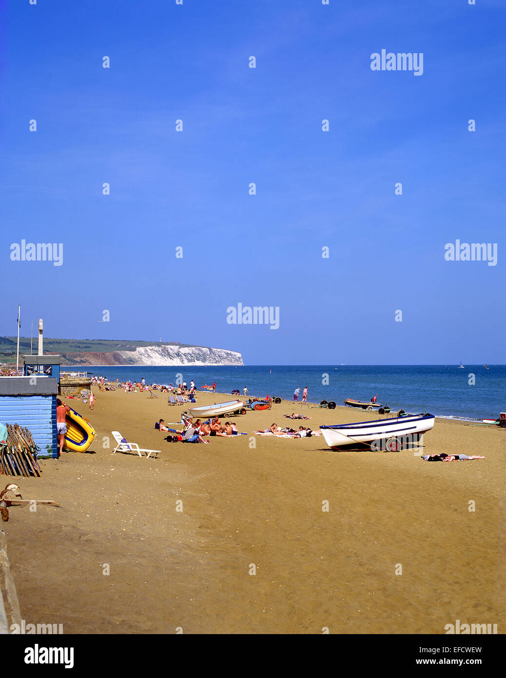 Vue sur la plage, Sandown, Isle of Wight, Angleterre, Royaume-Uni Banque D'Images