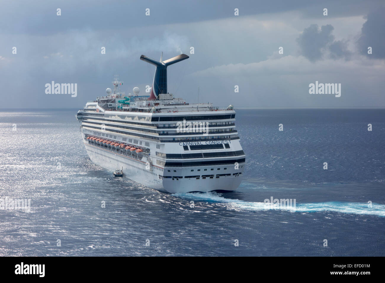 Carnival Cruise ship 'Carnival Conquest' laissant Cozumel, Mexique Banque D'Images