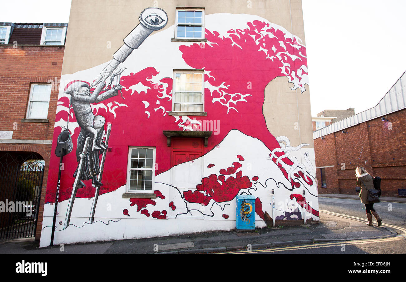 Vague d'inspiration japonaise street art par le flegme de l'artiste sur le côté d'une maison à Stokes Croft, Bristol Banque D'Images