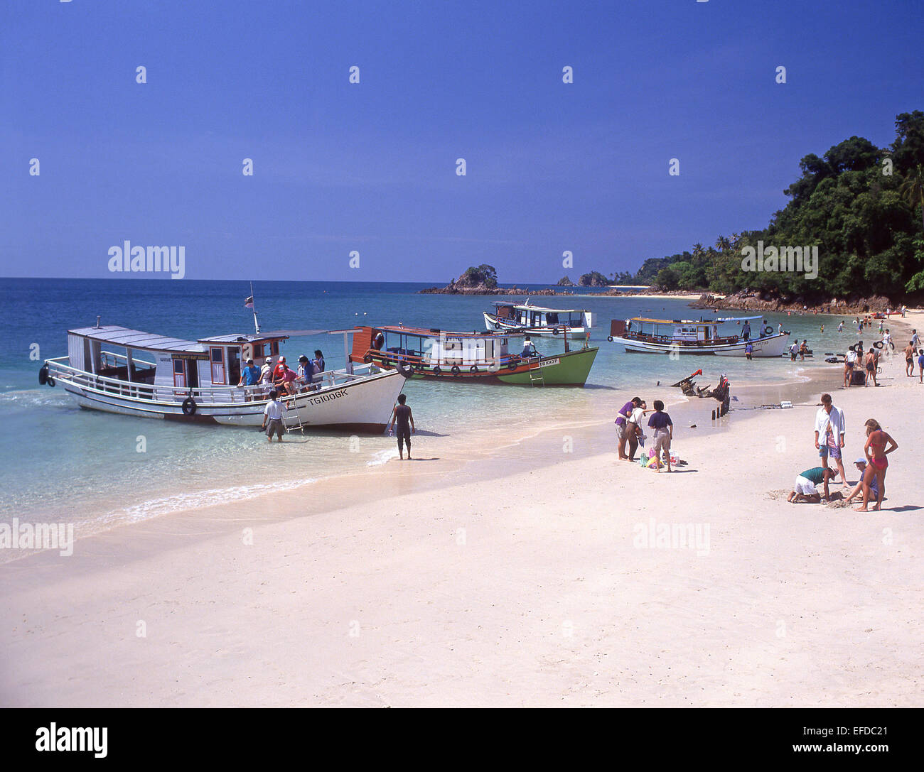 Plage sur l'île de Kapas (Pulau Kapas), l'État de Terengganu, Malaisie Banque D'Images