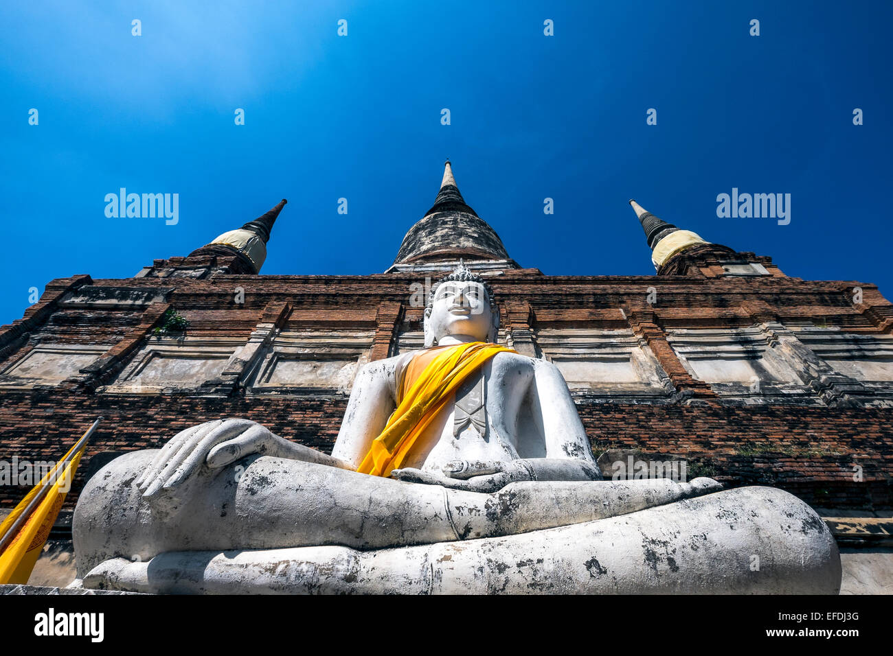 L'Asie. La Thaïlande, Phra Nakhon Si Ayutthaya, ancienne capitale du Siam. Wat Yai Chai Mongkhon. Statue de Bouddha. Banque D'Images