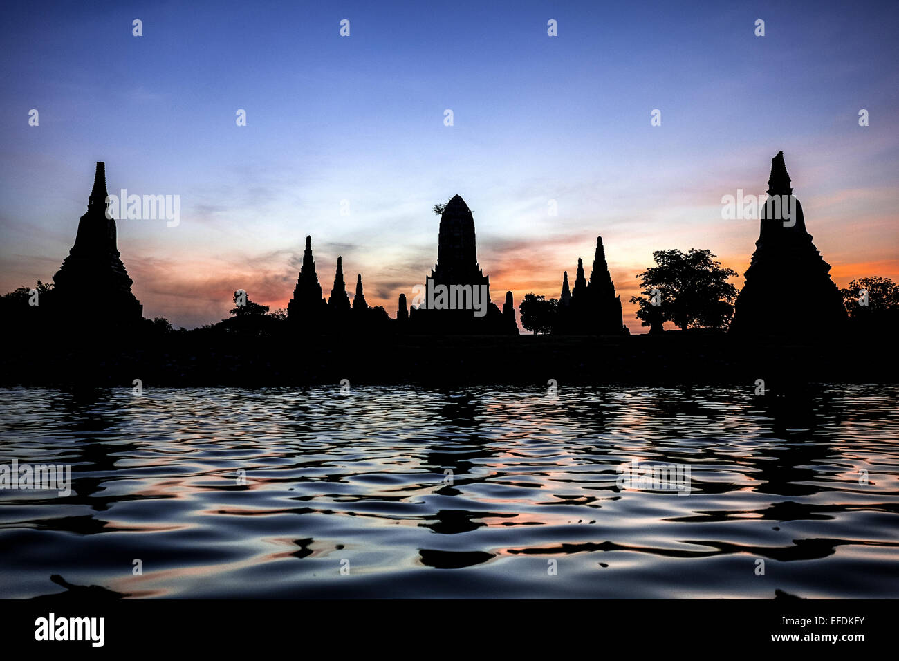 L'Asie. La Thaïlande, Phra Nakhon Si Ayutthaya, ancienne capitale du Siam. Ayutthaya parc archéologique, Wat Chai Watthanaram Banque D'Images