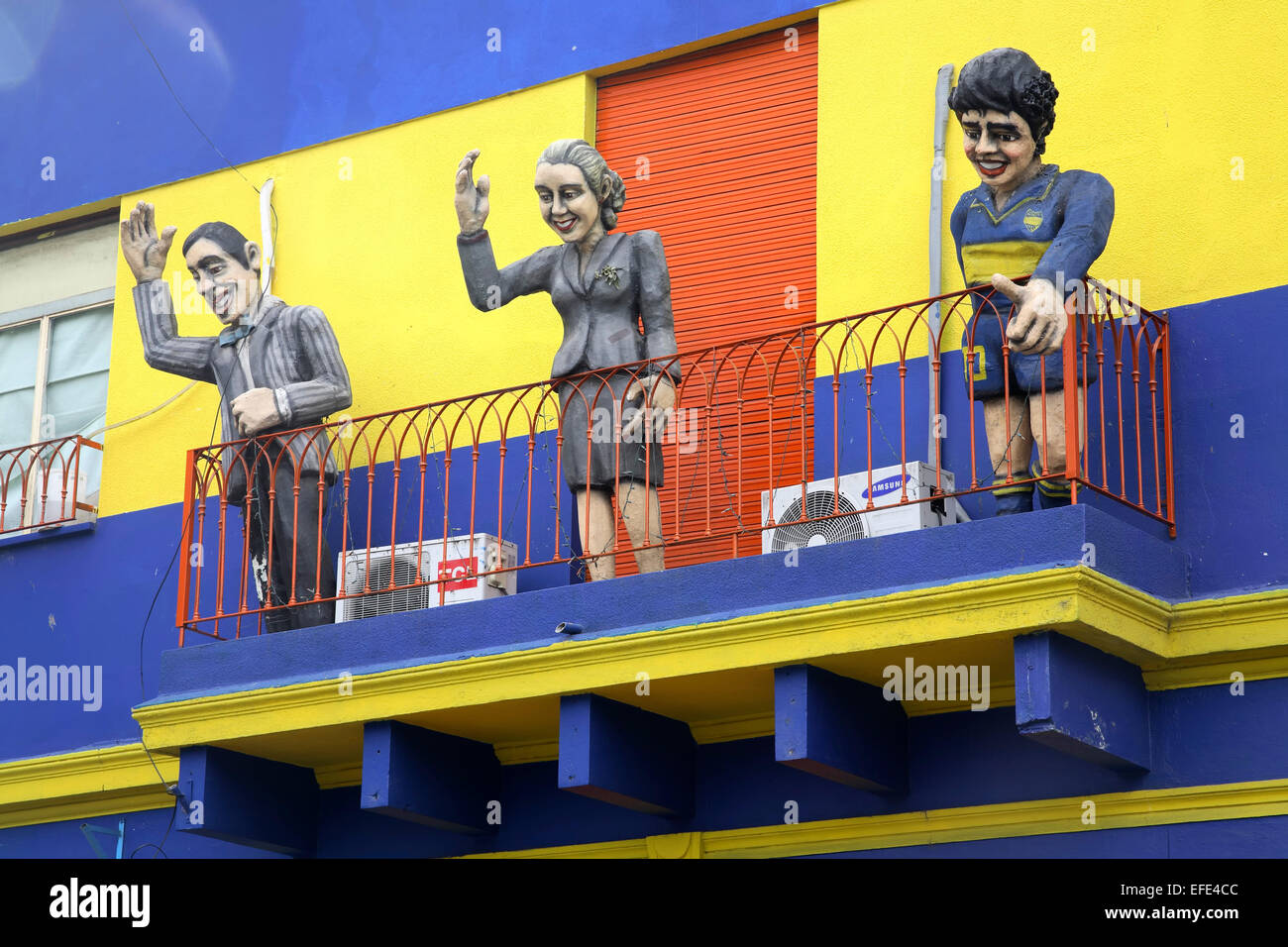 Les figures de tango Carlos Gardel (chanteur), Evita, et Maradona (L à R), Quartier La Boca, Buenos Aires, Argentine Banque D'Images