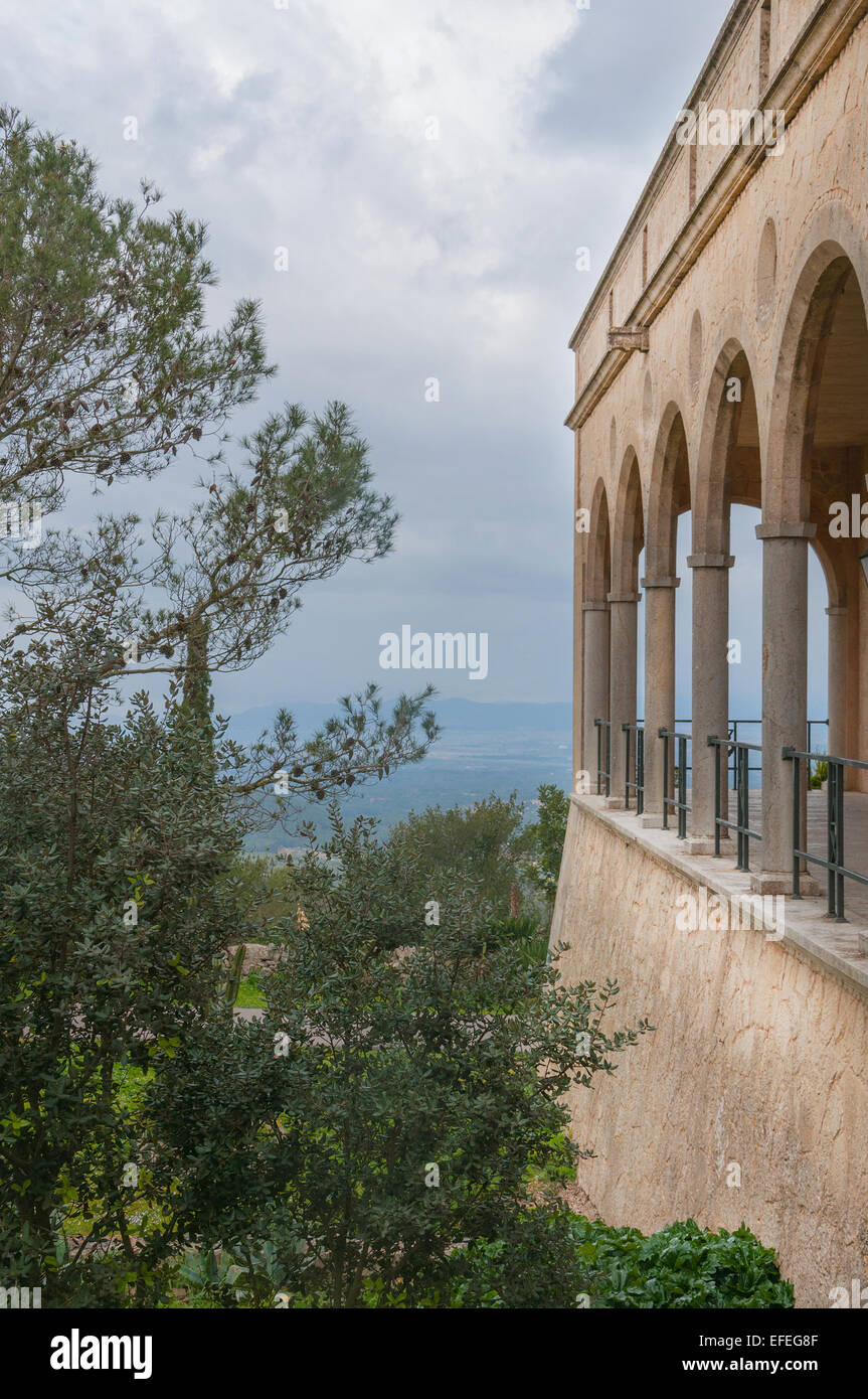 Détail architectural de la monastère médiéval Santuari de Cura de Randa, Majorque. Banque D'Images