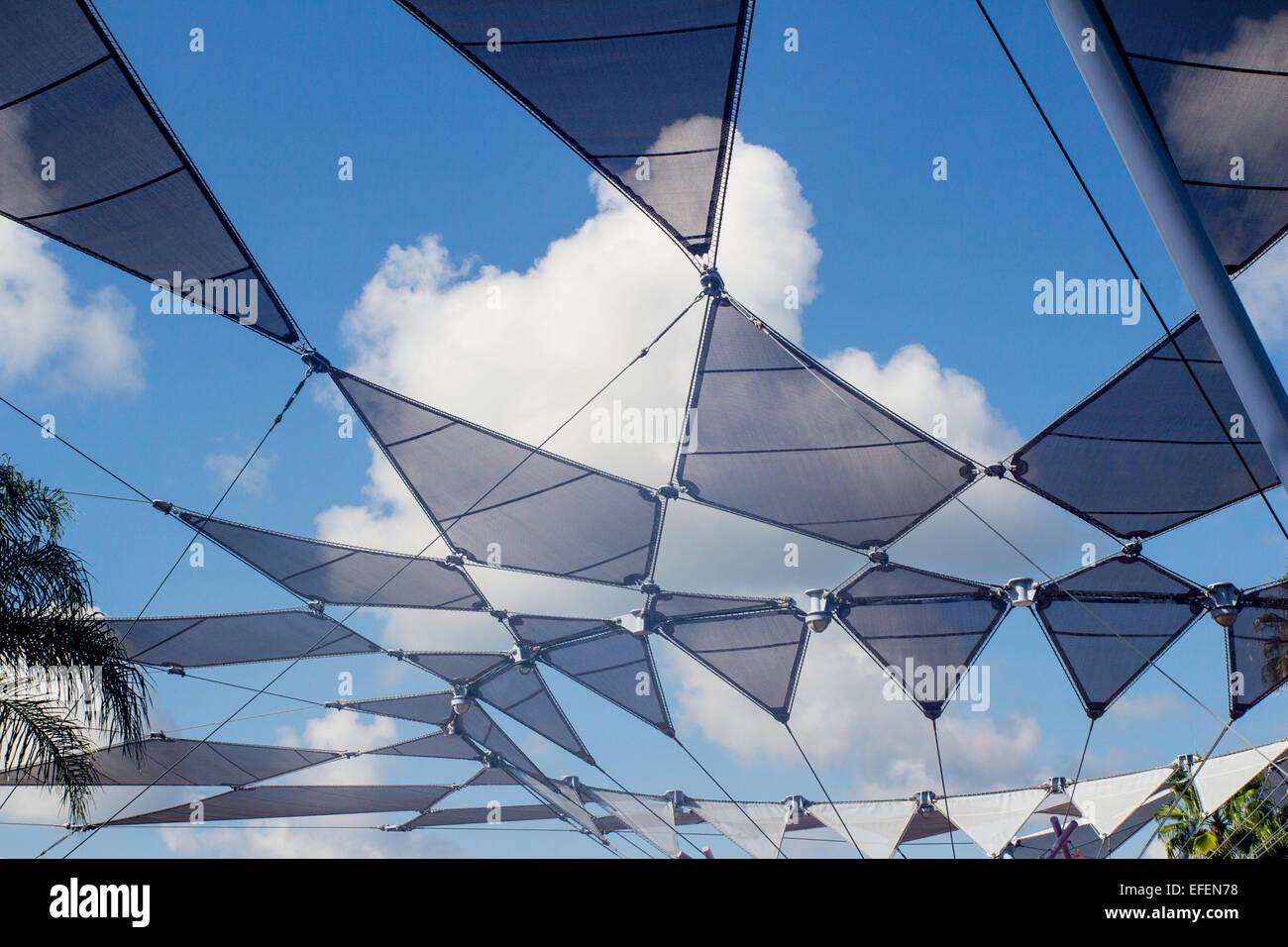 Dans le parasol géodésique Centre Epcot, Disney, en Floride Banque D'Images