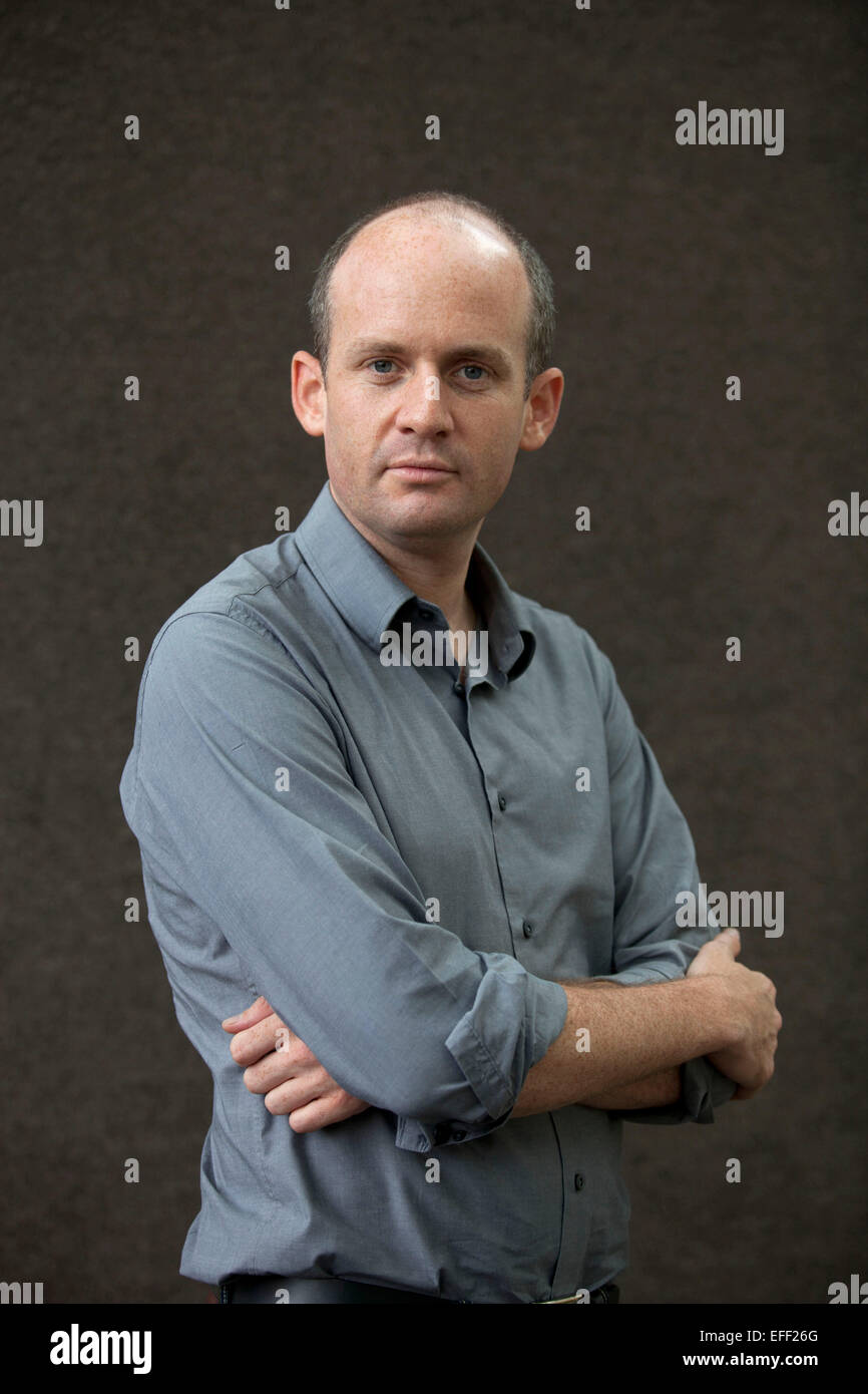 Un portrait d'Oliver Burkeman au Edinburgh International Book Festival 2012 à Charlotte Square Gardens par Pako Mera Pic Banque D'Images