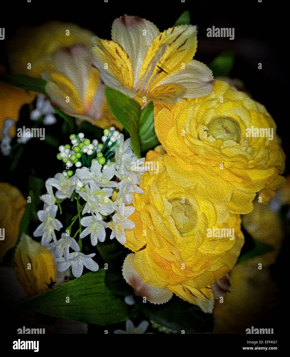 Bouquet de fleurs artificielles, de grandes fleurs jaunes et de petites  fleurs blanches sur un fond sombre Photo Stock - Alamy