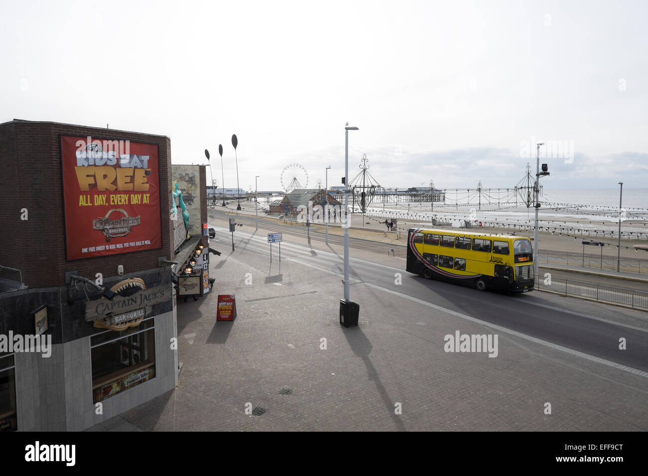Front de mer de Blackpool Transport bus pier. crédit : lee ramsden / alamy Banque D'Images
