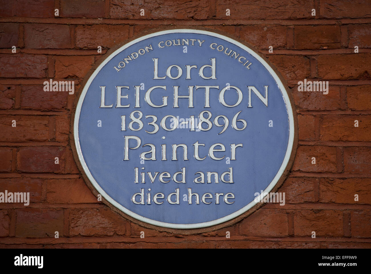 Le london county council blue plaque marquant un accueil et un décès du peintre seigneur Leighton, Kensington, Londres, Angleterre Banque D'Images