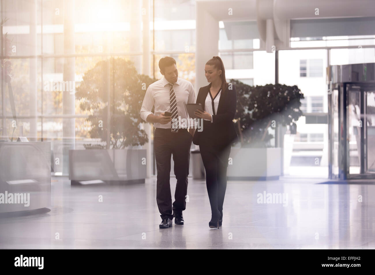 Rencontre des gens d'affaires et le partage d'idées Banque D'Images