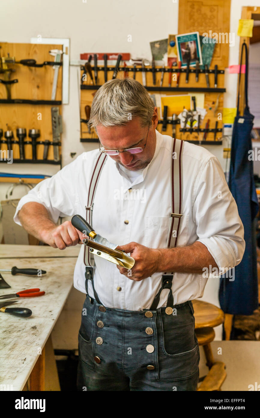 Réglage de coupe-bracelet en cuir sellier Banque D'Images