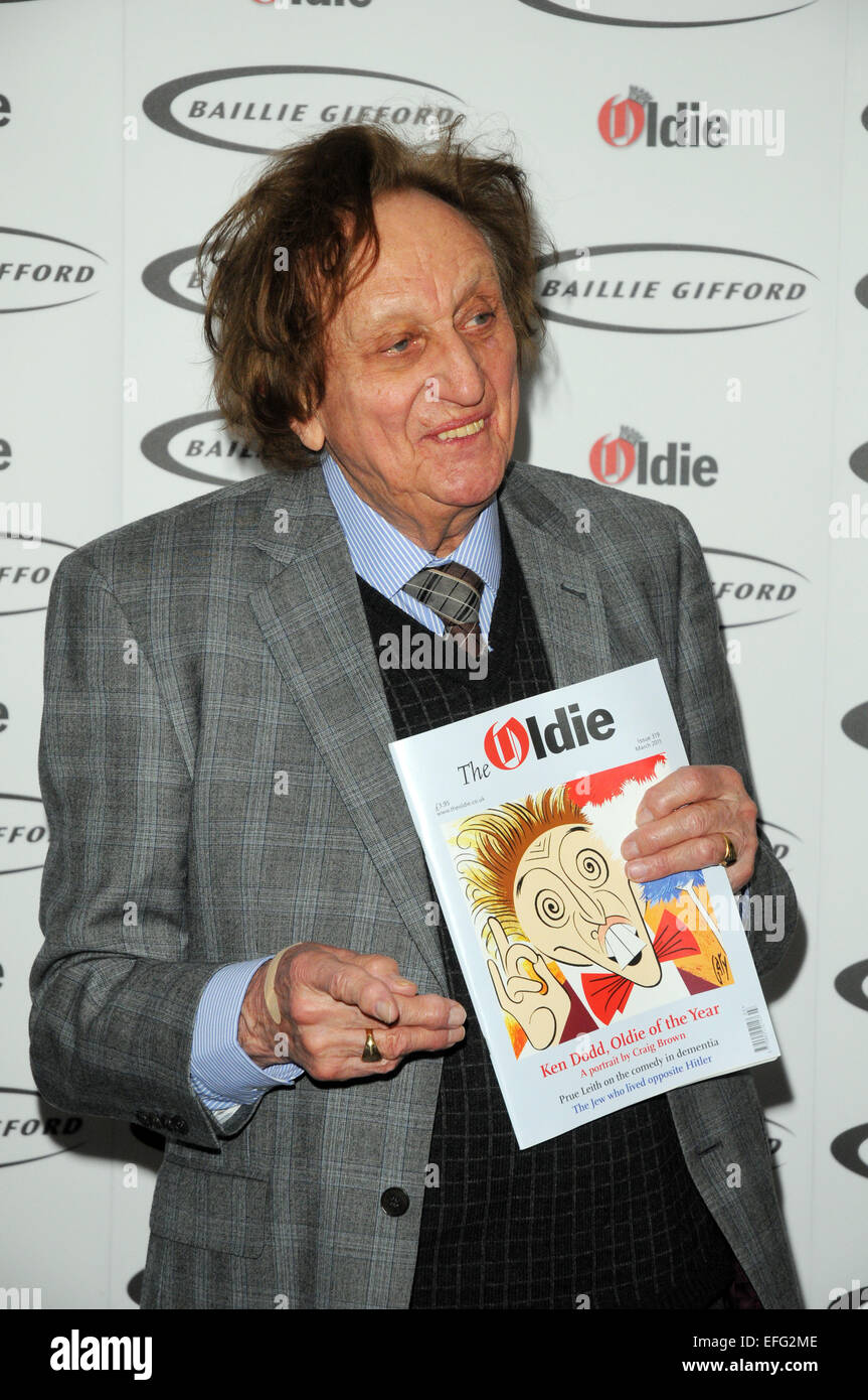 Londres, Royaume-Uni, 03 février 2015 Ken Dodd gagne (Tattifilarious) Ancien de l'année le déjeuner tenu à Simpson's-dans-le-Volet Crédit : JOHNNY ARMSTEAD/Alamy Live News Banque D'Images