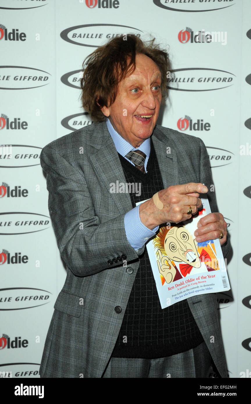 Londres, Royaume-Uni, 03 février 2015 Ken Dodd gagne (Tattifilarious) Ancien de l'année le déjeuner tenu à Simpson's-dans-le-Volet Crédit : JOHNNY ARMSTEAD/Alamy Live News Banque D'Images