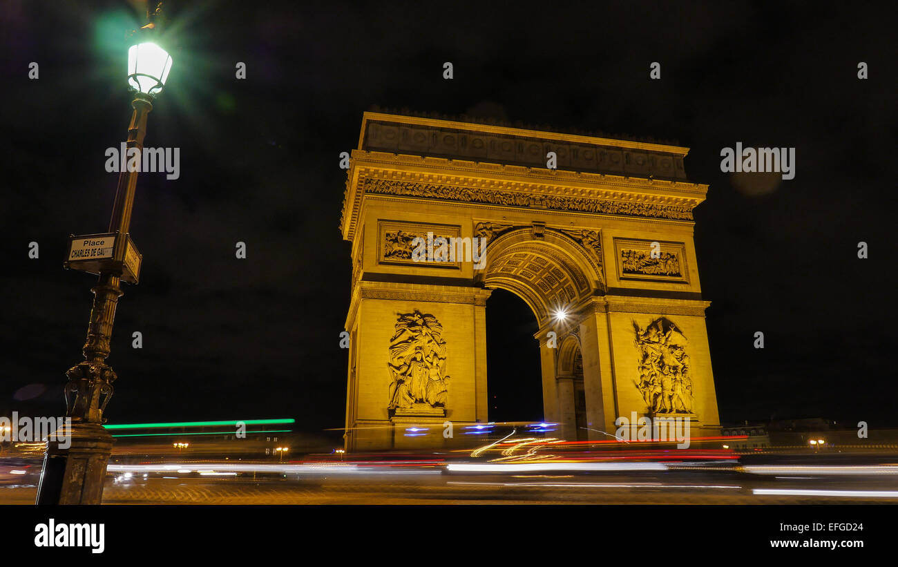 Arc de triomphe, le célèbre monument in Paris France. Banque D'Images